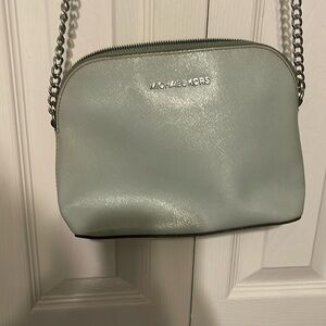 Micheal kors crossbody bag